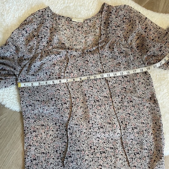 Everly Floral Tunic - Picture 11 of 12